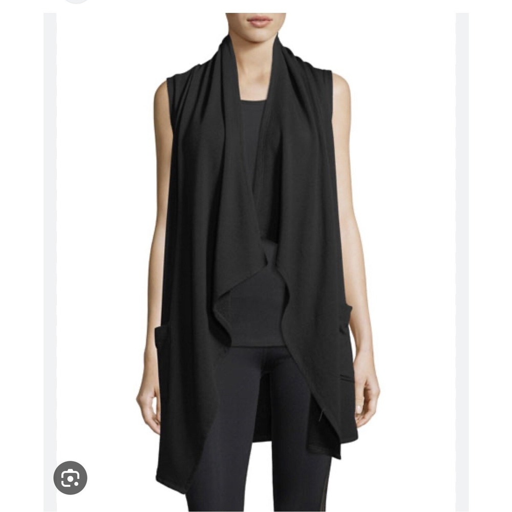 Beyond Yoga Satisfaction Draped Performance Vest Size Small Black SUPER SOFT